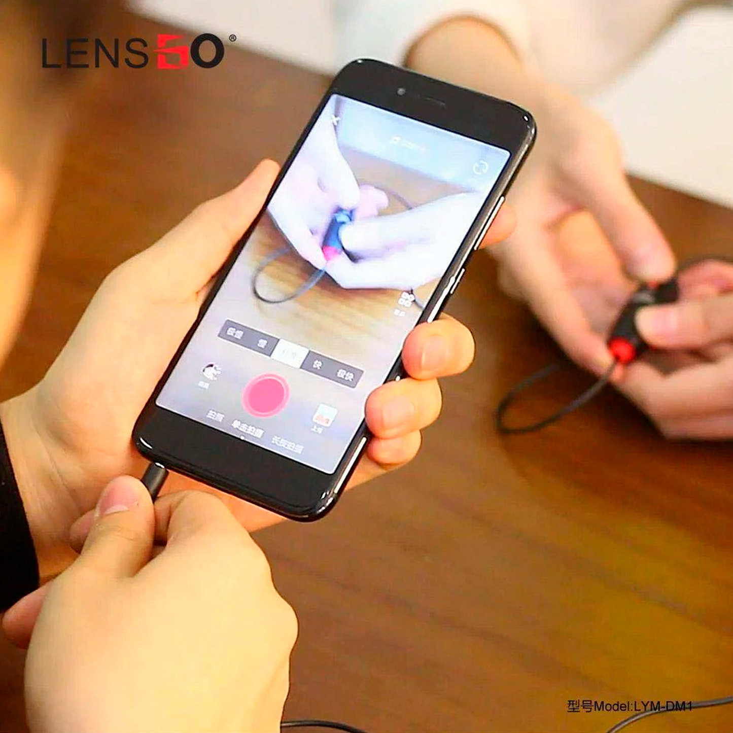 LENSGO Professional Lavalier Mic SLR 120 Hours Battery Life Camera Phone Recording Live Interview VLOG Wired Recording Studio Lapel Microphone (LYM-DM1)