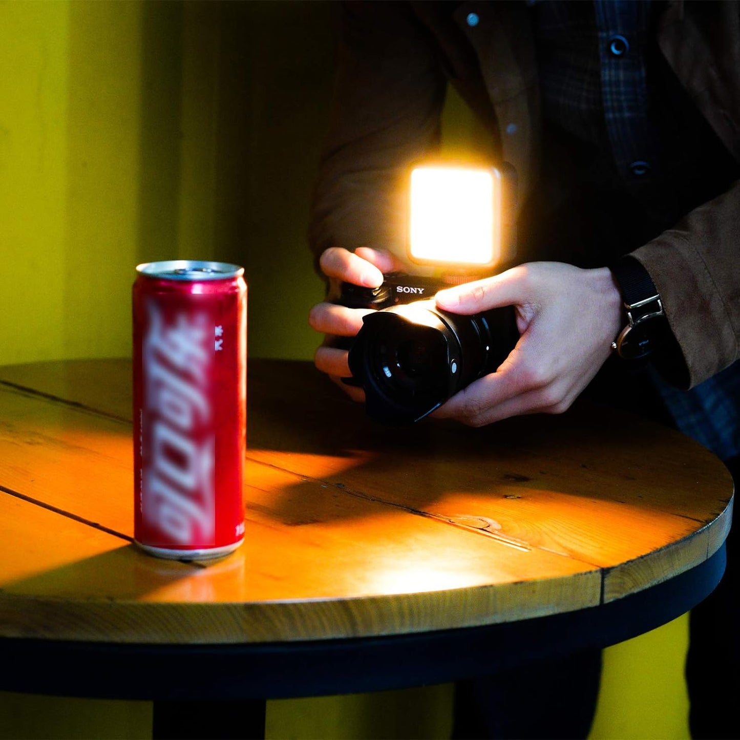 Ulanzi VL49 RGB Video Light, LED, 2000mAh, CRI 95+, 2500-9000K, Dimmable