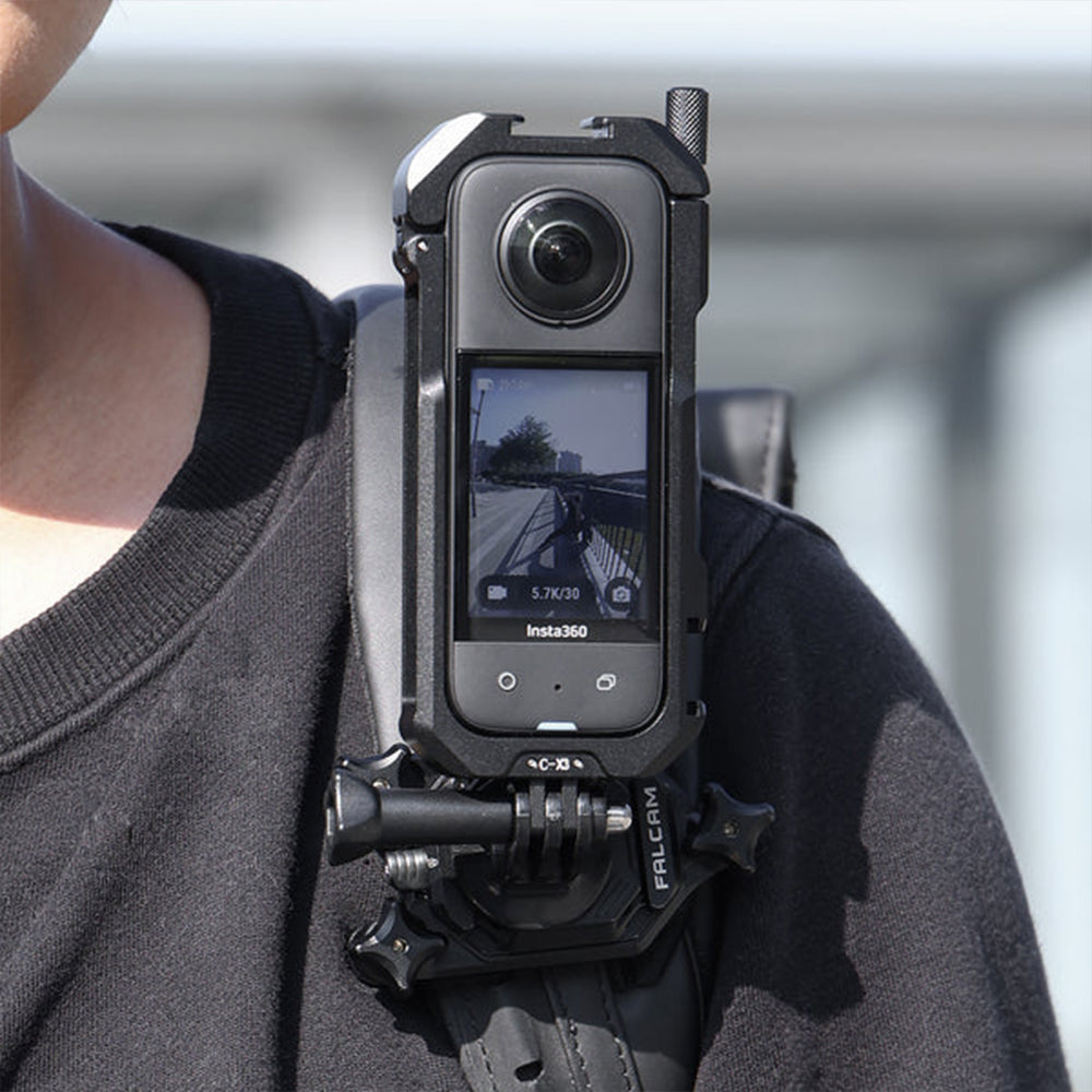 Ulanzi CAGE for One X3 Metal Protective Camera Cage Case Action Camera Rig with Cold Shoe Mount/Magnetic Action Camera Mount Compatible with Insta360 One X3